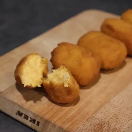 [0054] CROQUETA TXANGURRO