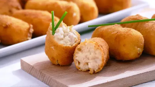 [0173] CROQUETA POLLO (Caja 8kg)